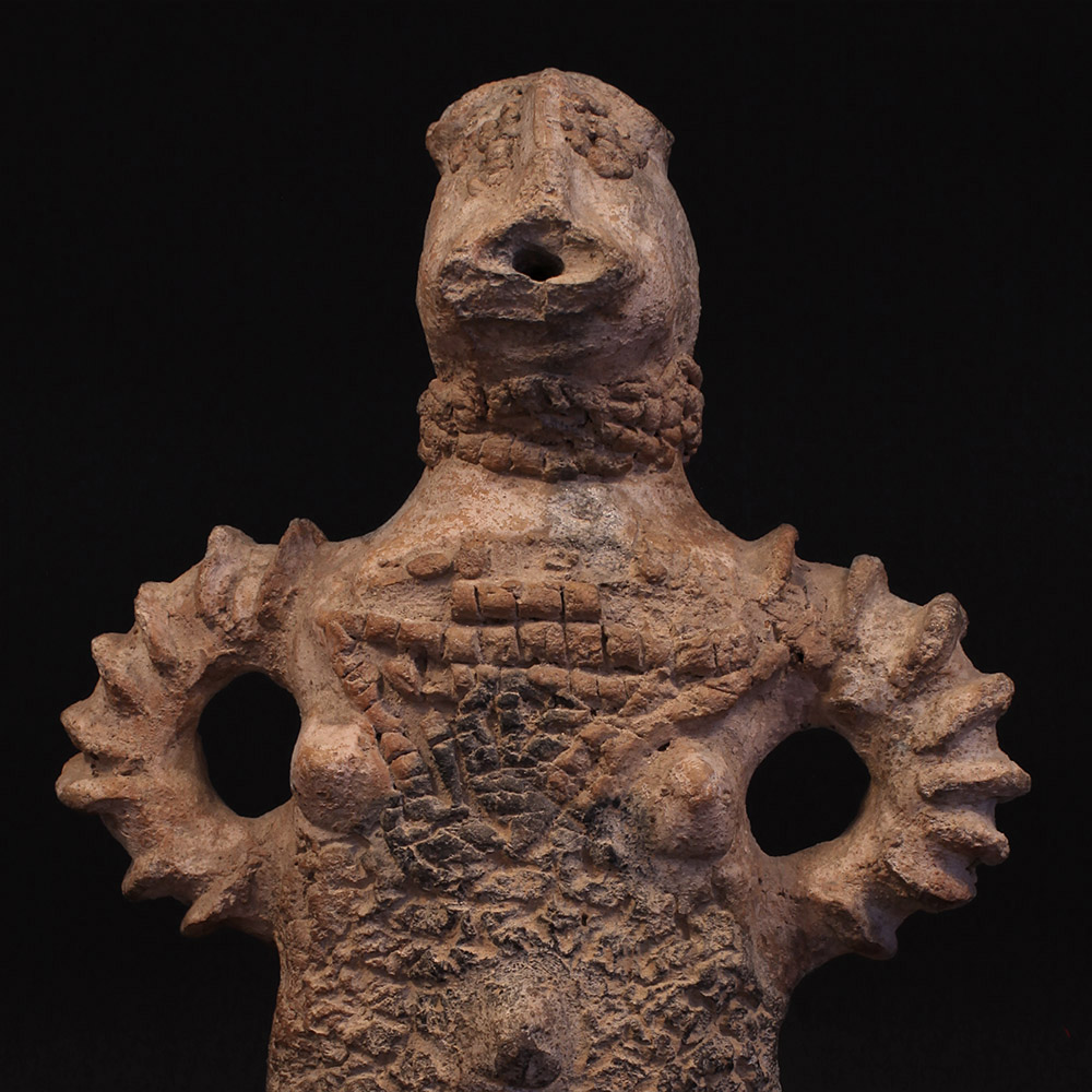 Full Female Figure with Decorated Arms Sao Chad