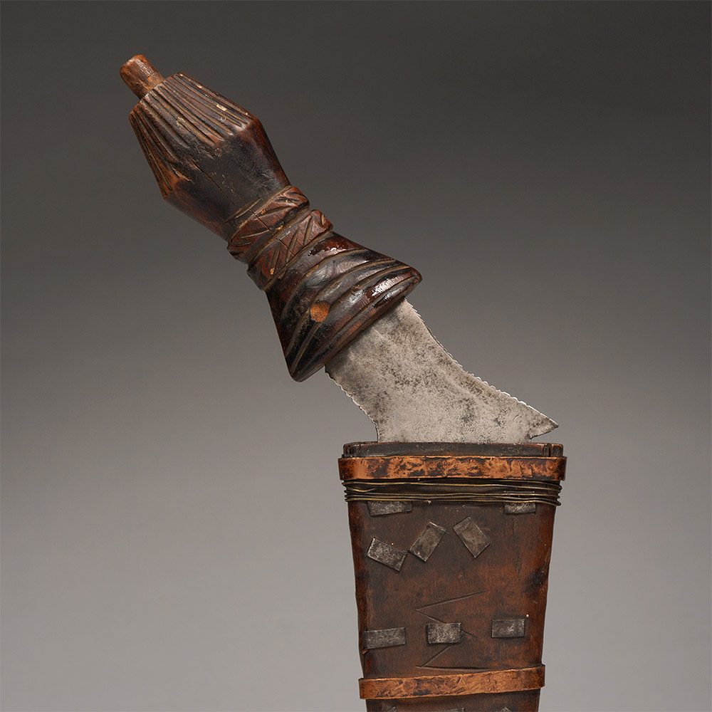 Asymmetrical Knife in Sheath Hemba / Havu / Luba / Kusu / Holoholo, D.R. Congo / Tanzania