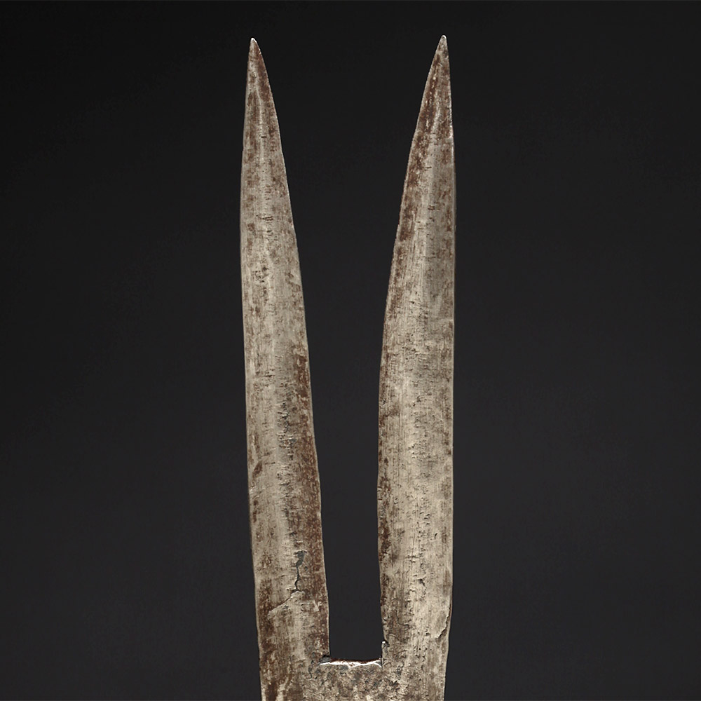 Double Blade, Banda / Ngambaye, Southeastern Chad / Northwestern Central African Republic (Ubangi-Shari Region)